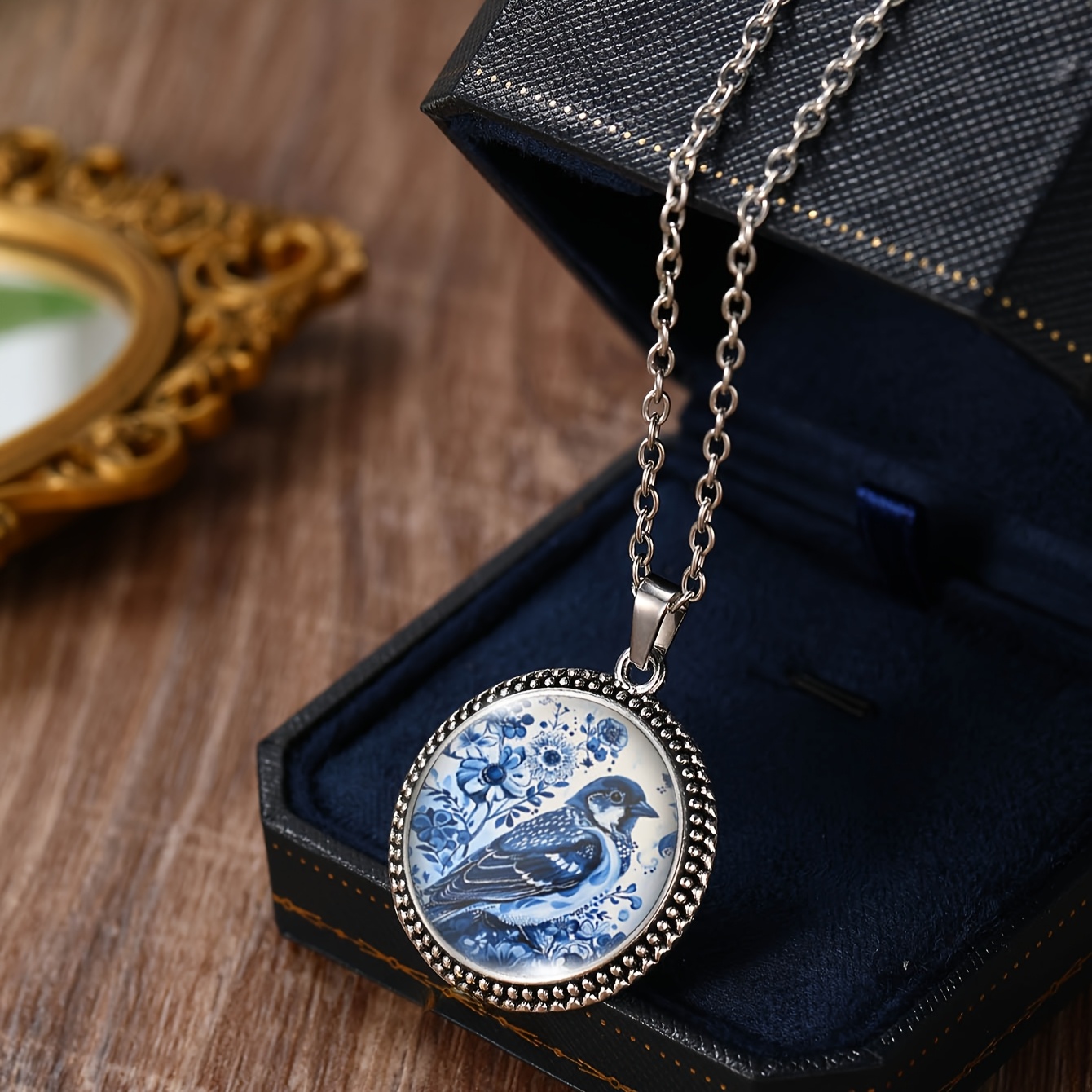 Chinese-Style Delft Blue Bird Art Necklace